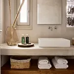 Amra - Secluded Mykonos Haven With Sea Views, Heated Pool, Gym & Hammam Ftelia (Mykonos)
