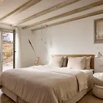 Amra - Secluded Mykonos Haven With Sea Views, Heated Pool, Gym & Hammam Ftelia (Mykonos)