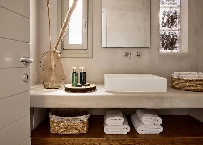 Amra - Secluded Mykonos Haven With Sea Views, Heated Pool, Gym & Hammam 法蒂亚