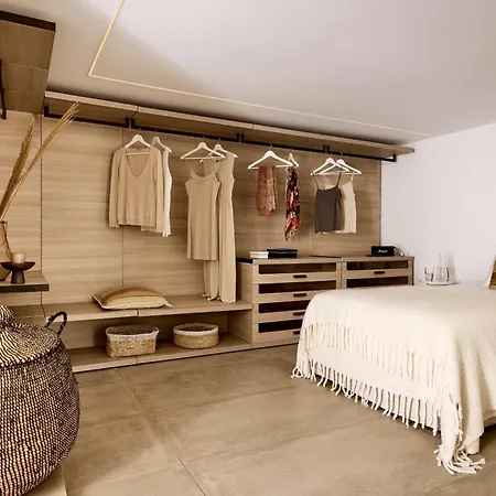 Amra - Secluded Mykonos Haven With Sea Views, Heated Pool, Gym & Hammam *