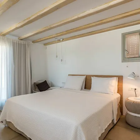Amra Ftelia (Mykonos)