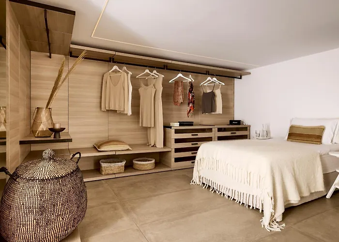 Amra - Secluded Mykonos Haven With Sea Views, Heated Pool, Gym & Hammam *