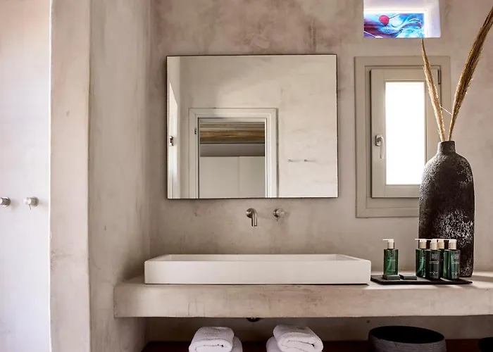 Villa Amra - Secluded Mykonos Haven With Sea Views, Heated Pool, Gym & Hammam