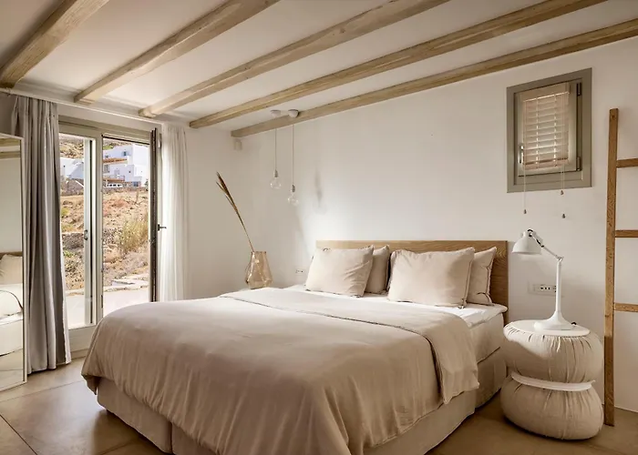 Amra - Secluded Mykonos Haven With Sea Views, Heated Pool, Gym & Hammam Ftelia (Mykonos)